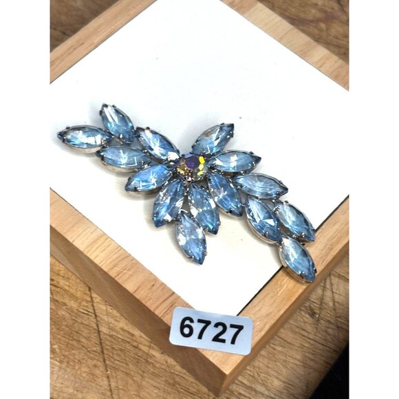 Vintage Rhinestone Brooch Pin With Blue Marquise Stones & Aurora Borealis Center - Picture 2 of 10
